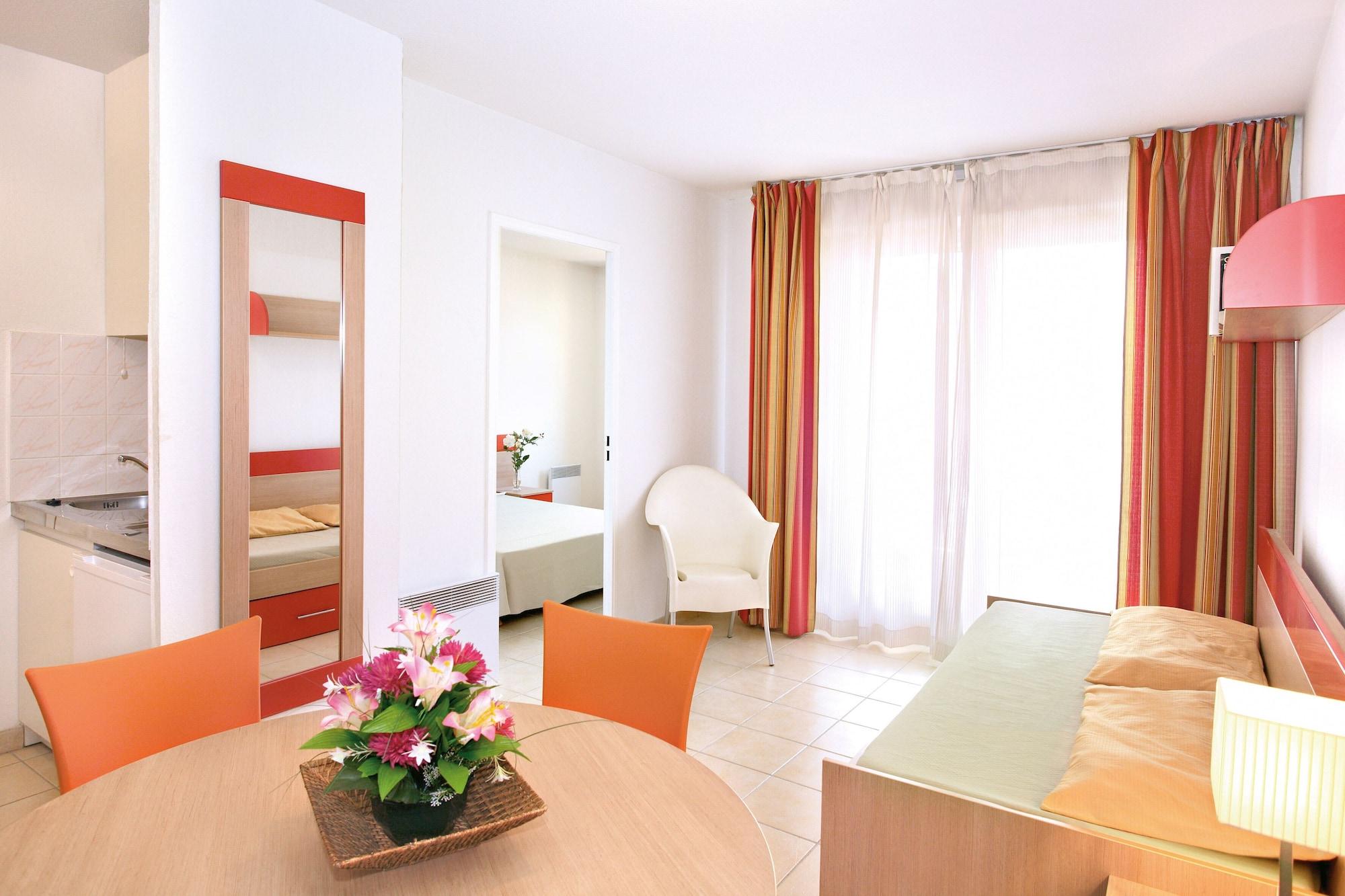 Aparthotel Appart'city Classic - La Duranne 3*